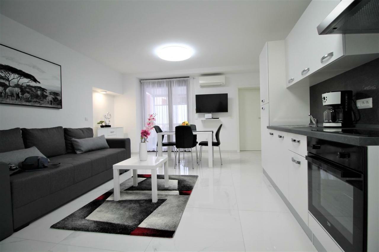 Arbel Apartments Пореч Экстерьер фото