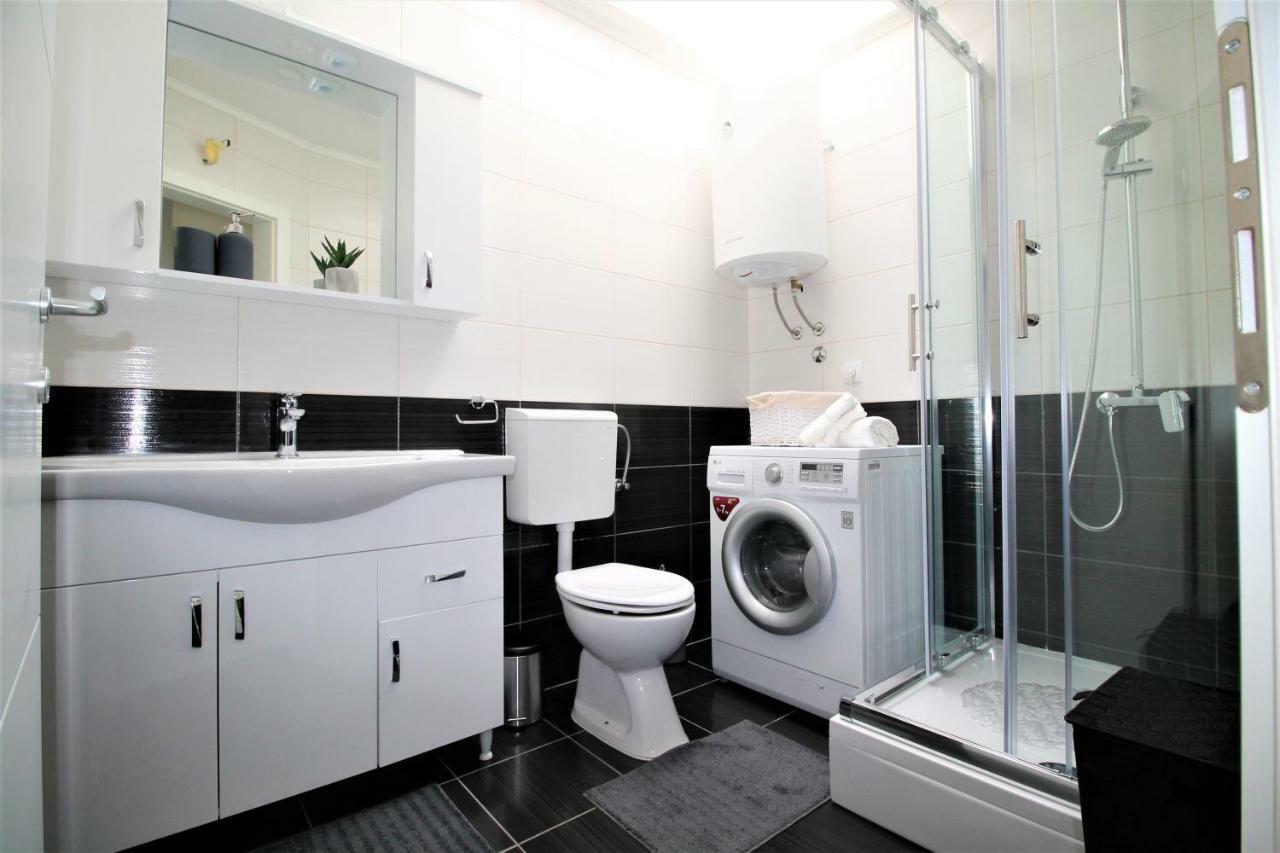 Arbel Apartments Пореч Экстерьер фото