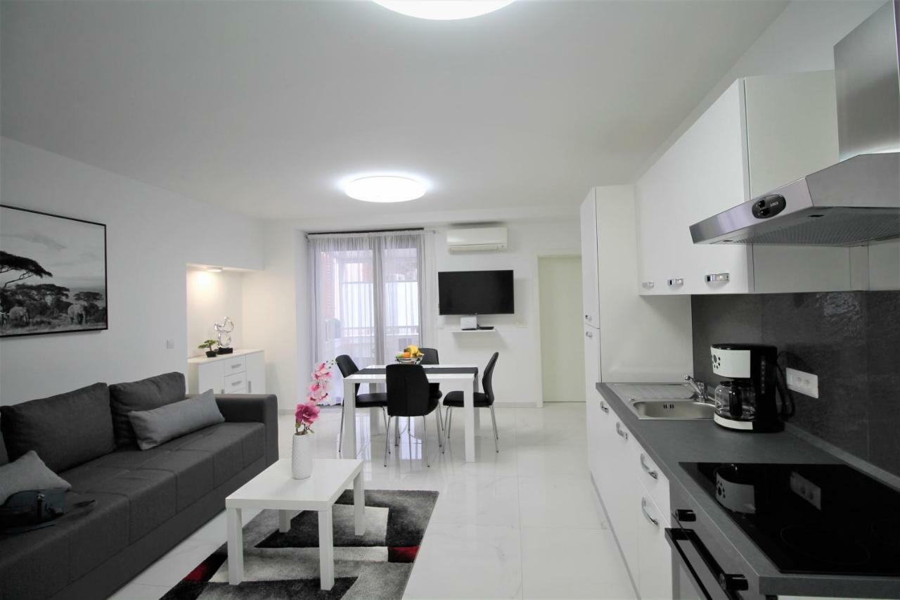 Arbel Apartments Пореч Экстерьер фото